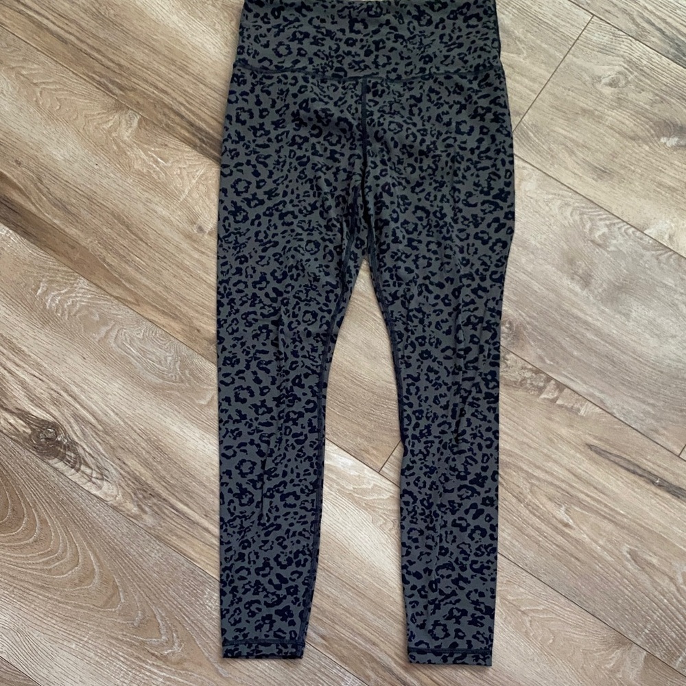 Athleta Black and Gray Animal Print Leggings